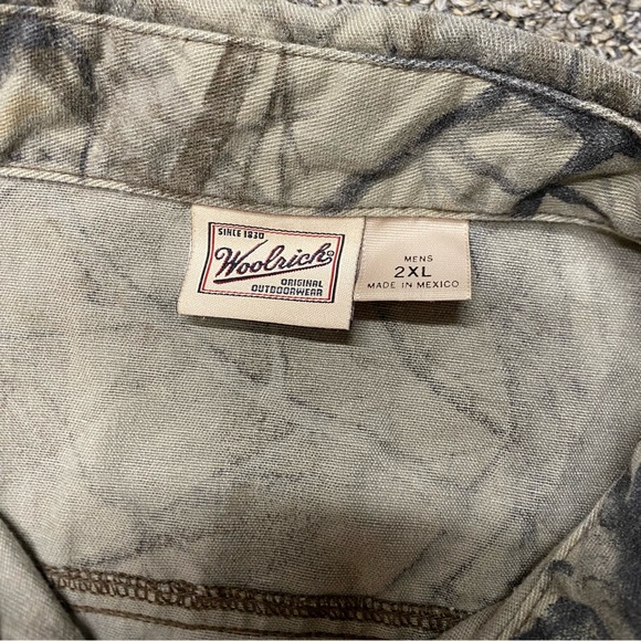 Woolrich Shirt 2XL Realtree Hardwoods Camo 20-200 Flannel Button Hunting - Picture 3 of 7